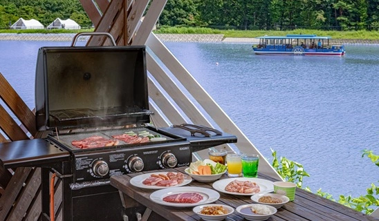 All-inclusive with barbecue lunch on the lakeside where you can enjoy hotel stay and nearby facilities
